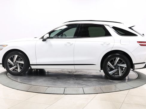 Used 2026 Genesis GV70 3.5T Sport Advanced AWD/4WD image 9