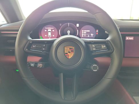 New 2026 Porsche Macan 4 Electric image 19