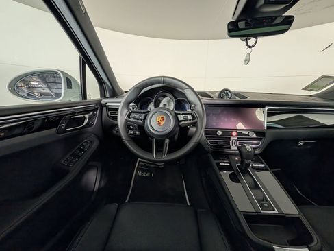 New 2026 Porsche Macan S image 21