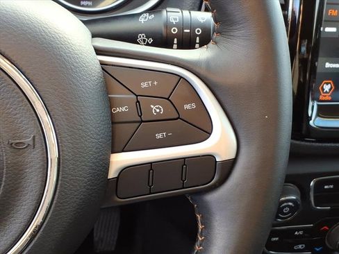 Used 2019 Jeep Compass Limited image 18