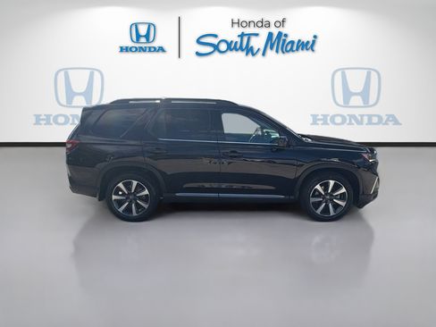 Certified 2023 Honda Pilot Elite image 8
