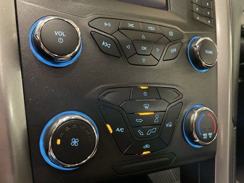 Used 2020 Ford Fusion S image 19