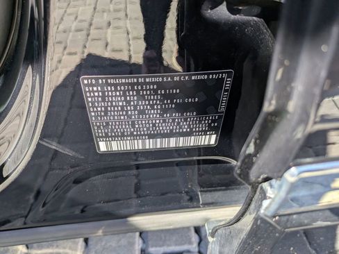 Used 2024 Volkswagen Tiguan SEL R-Line AWD/4WD image 40