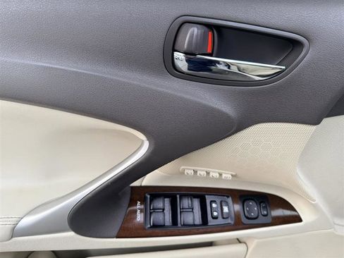 Used 2011 Lexus IS 350 AWD w/ Luxury Plus Value Edition image 33