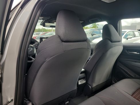 Used 2025 Toyota Corolla SE FWD image 12