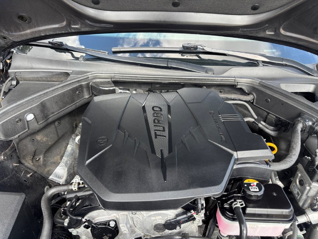 Used 2024 Genesis G70 2.5T RWD image 17