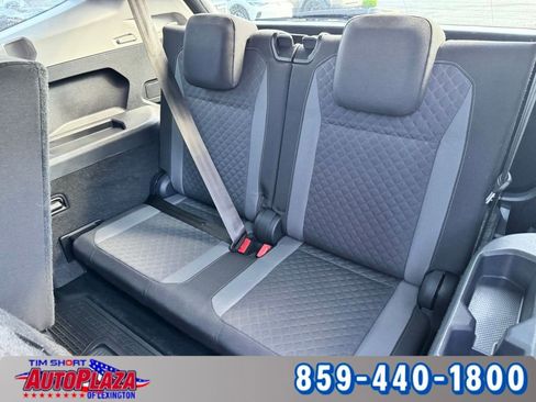 Used 2018 Volkswagen Tiguan S FWD image 34