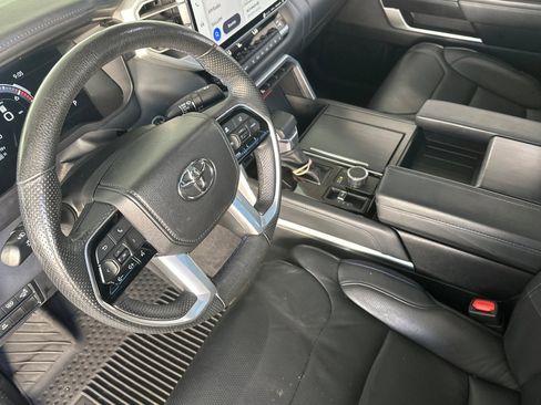 Used 2023 Toyota Tundra Platinum AWD/4WD image 4
