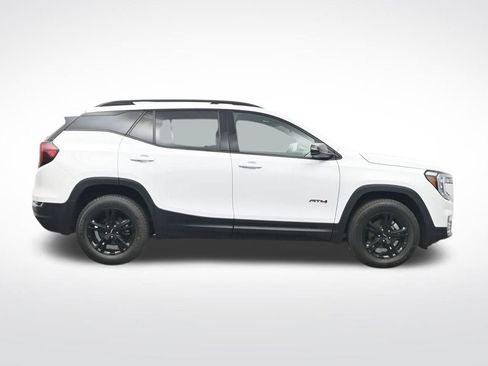 Used 2024 GMC Terrain AT4 AWD/4WD image 4