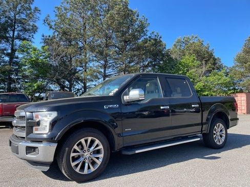 Used 2016 Ford F150 Lariat w/ Equipment Group 502A Luxury image 11