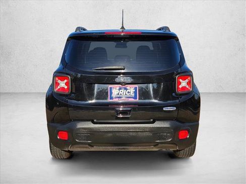 Used 2020 Jeep Renegade Latitude FWD image 7