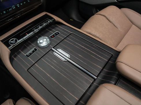 New 2026 Lincoln Navigator Black Label AWD/4WD image 25