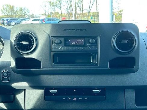 New 2025 Mercedes-Benz Sprinter 2500 image 12