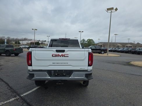 Used 2023 GMC Sierra 2500 SLT w/ SLT Premium Package image 4