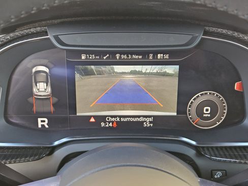 Used 2020 Audi R8 V10 w/ Carbon Exterior Package image 20