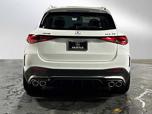 New 2026 Mercedes-Benz GLC 43 AMG 4MATIC image 4