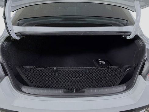 Used 2025 Hyundai Elantra Sport image 25