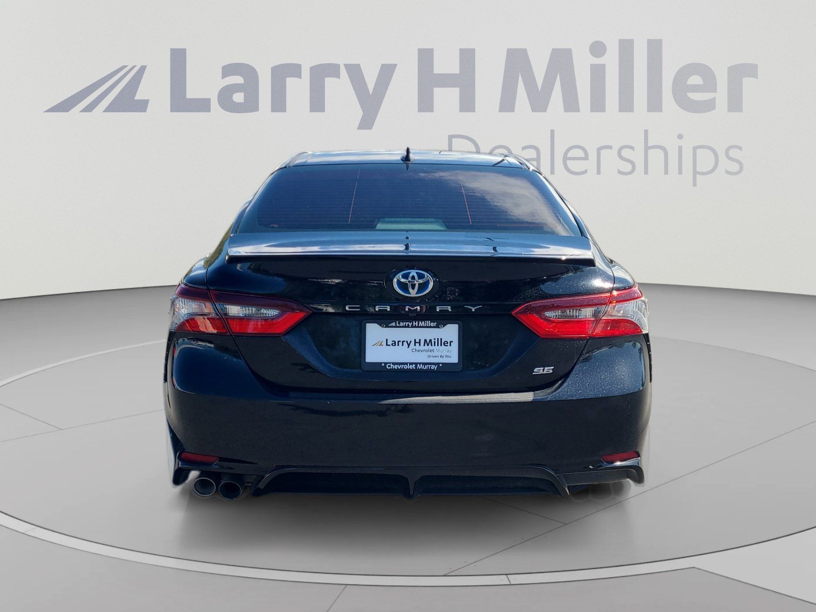 Used 2024 Toyota Camry SE FWD image 4
