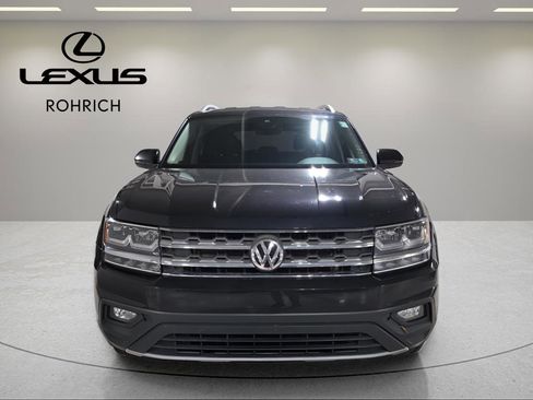 Used 2018 Volkswagen Atlas SE image 2