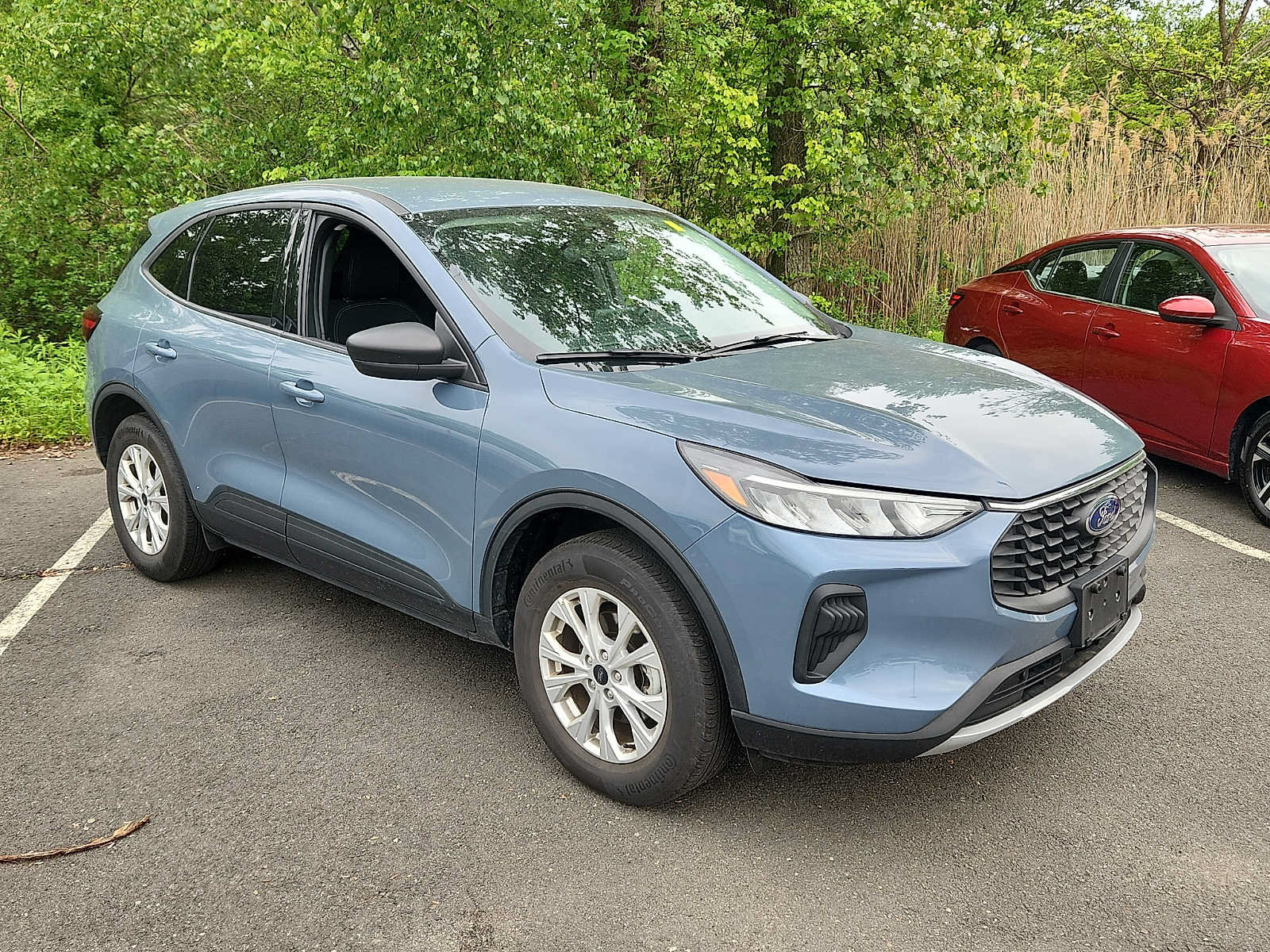 Used 2025 Ford Escape Active AWD/4WD image 3