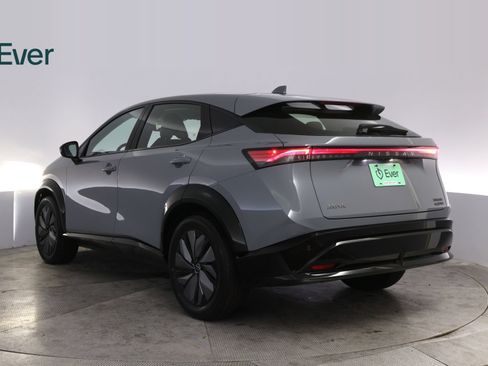 Used 2024 Nissan Ariya AWD image 17