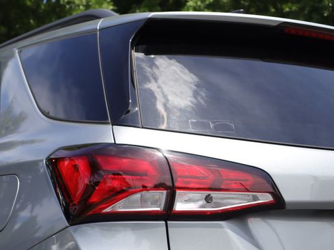 Used 2024 Chevrolet Equinox LT FWD image 34
