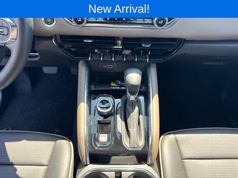 Used 2026 GMC Canyon Denali AWD/4WD image 11