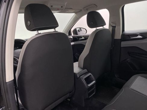 Used 2022 Volkswagen Taos S image 15