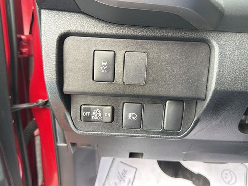 Used 2022 Toyota Tacoma SR5 image 15