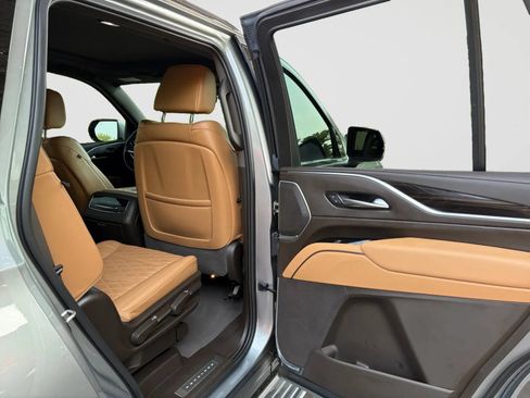 Used 2023 Cadillac Escalade Sport w/ Touring Package AWD/4WD image 18