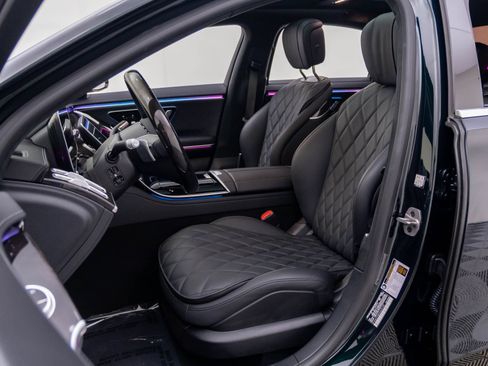 Used 2025 Mercedes-Benz S 580 4MATIC Sedan image 4