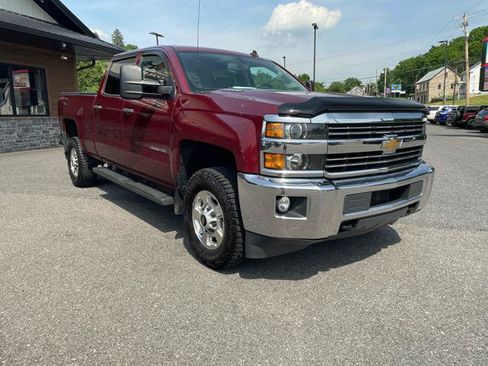 Used 2015 Chevrolet Silverado 2500 LT w/ LT Convenience Package AWD/4WD image 11