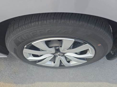 Used 2024 Honda Civic LX image 31