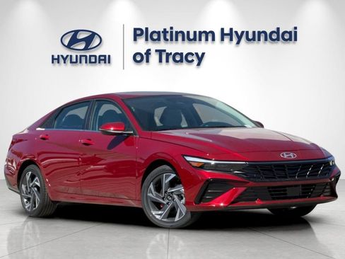 New 2026 Hyundai Elantra Limited FWD image 2