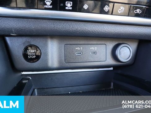 Used 2024 Nissan Rogue SV image 31