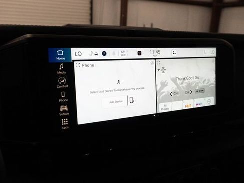Used 2025 Jeep Gladiator Rubicon w/ Safety Group AWD/4WD image 4