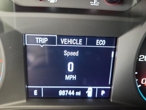 Used 2020 Chevrolet Traverse LS FWD image 11