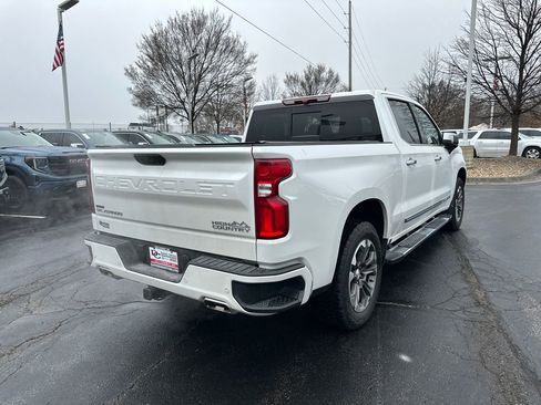 Used 2024 Chevrolet Silverado 1500 High Country w/ Z71 Off-Road Package image 7