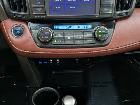 Used 2013 Toyota RAV4 Limited AWD/4WD image 36