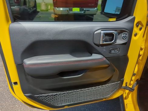 Used 2019 Jeep Wrangler Unlimited Rubicon AWD/4WD image 40