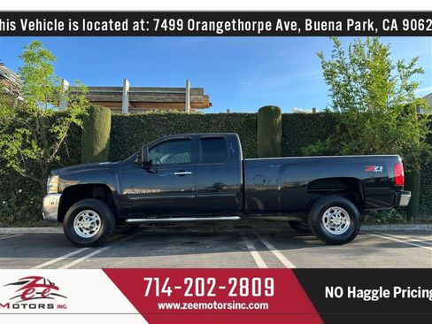 Used 2009 Chevrolet Silverado 2500 LT w/ Exterior Plus Package image 11