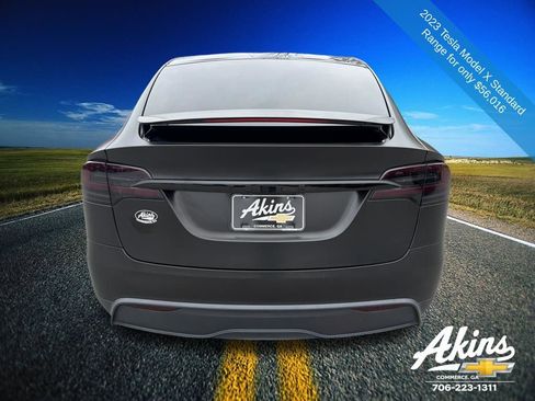 Used 2023 Tesla Model X image 4