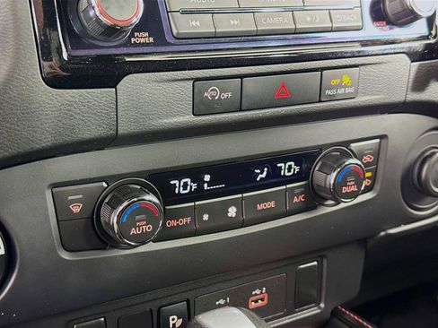 Used 2024 Nissan Frontier PRO-4X w/ Technology Package AWD/4WD image 16