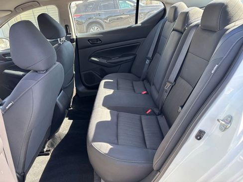 Used 2025 Nissan Altima 2.5 SV FWD image 24