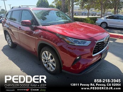 Used 2023 Toyota Highlander Limited