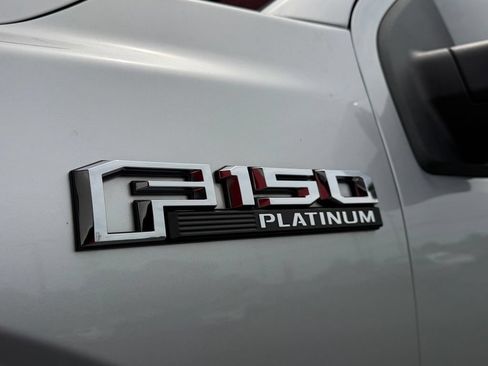 Used 2017 Ford F150 Platinum w/ Equipment Group 701A Luxury AWD/4WD image 5