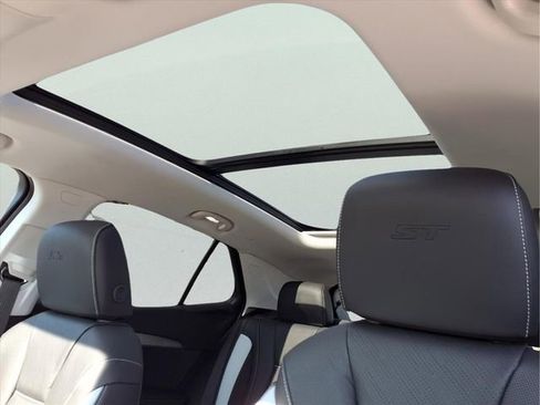 New 2026 Buick Envision Sport Touring image 19