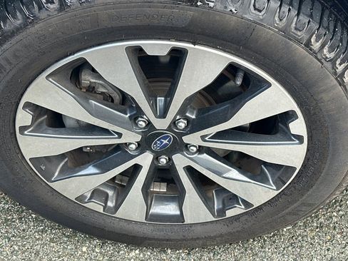 Used 2015 Subaru Outback 3.6R Limited image 7