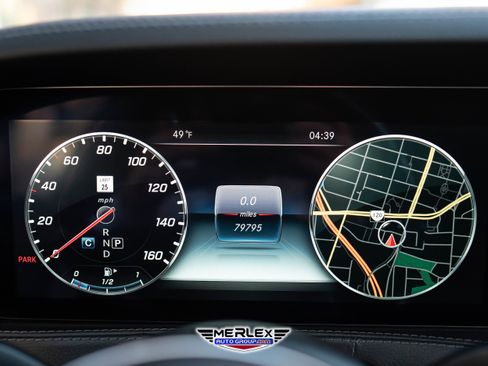 Used 2018 Mercedes-Benz S 560 4MATIC Sedan image 31