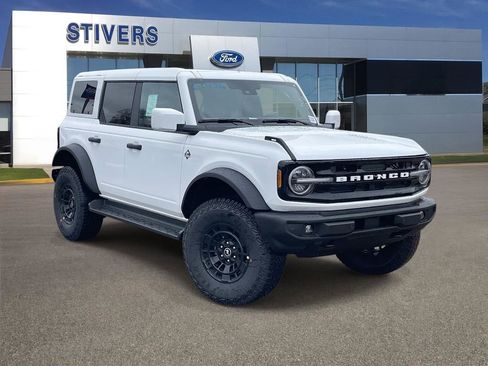 New 2026 Ford Bronco Outer Banks w/ Sasquatch Package AWD/4WD image 1